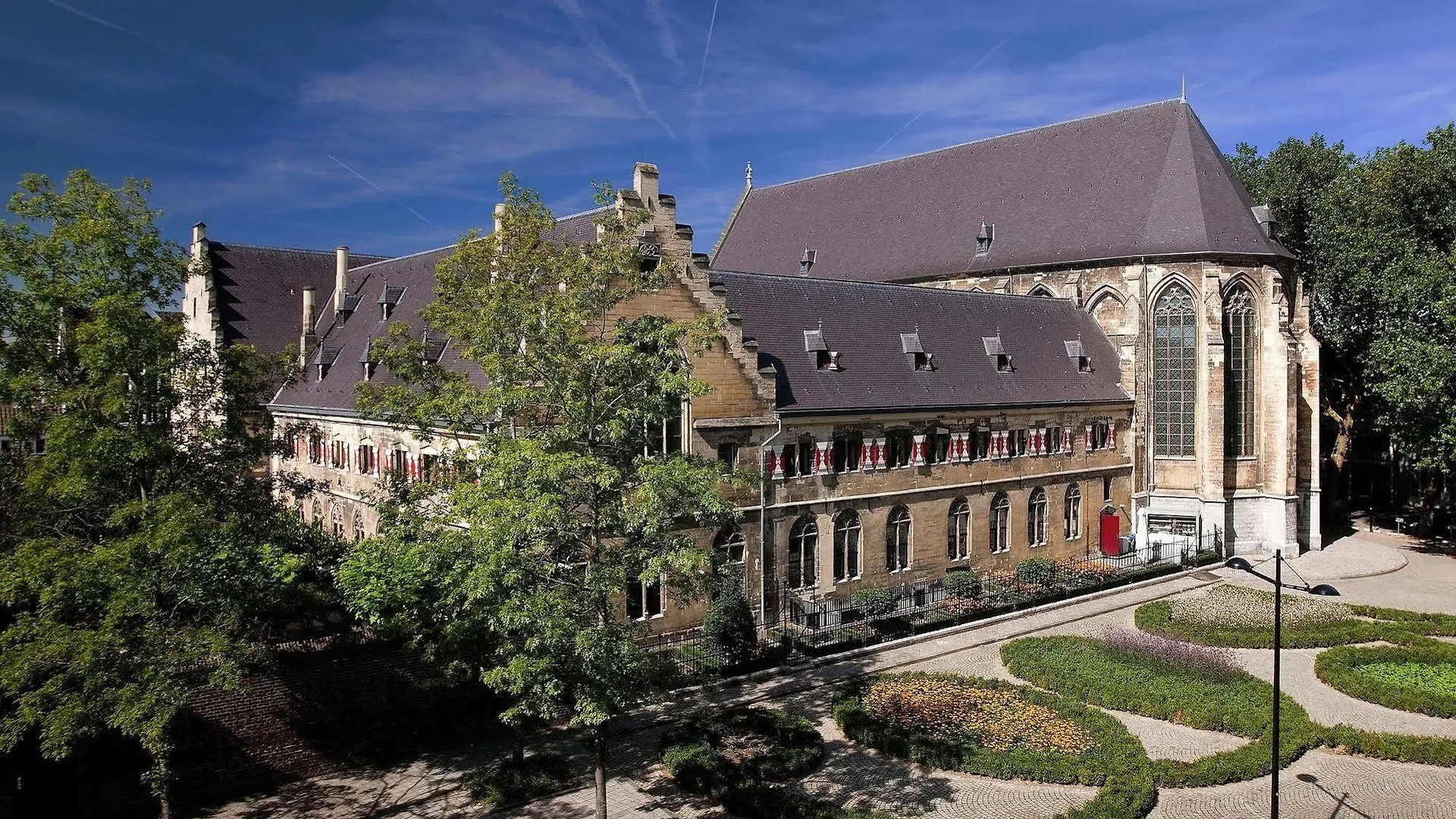 Kruisherenhotel Maastricht - Oostwegel Collection, Member Of Design Hotels
