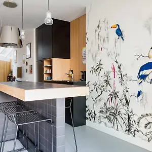https://kith-kin-boutique-apartments.amsterdamhotelsnl.com