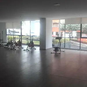 Ejecutivo Vista A Quito, Cerca A La Carolina Apartamento Quito